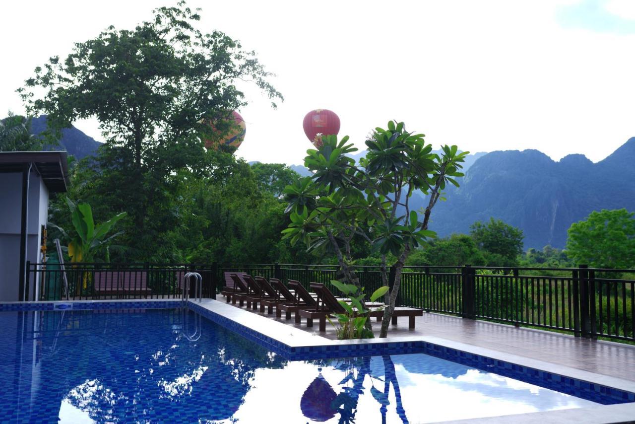 Mad Monkey Vang Vieng Extérieur photo