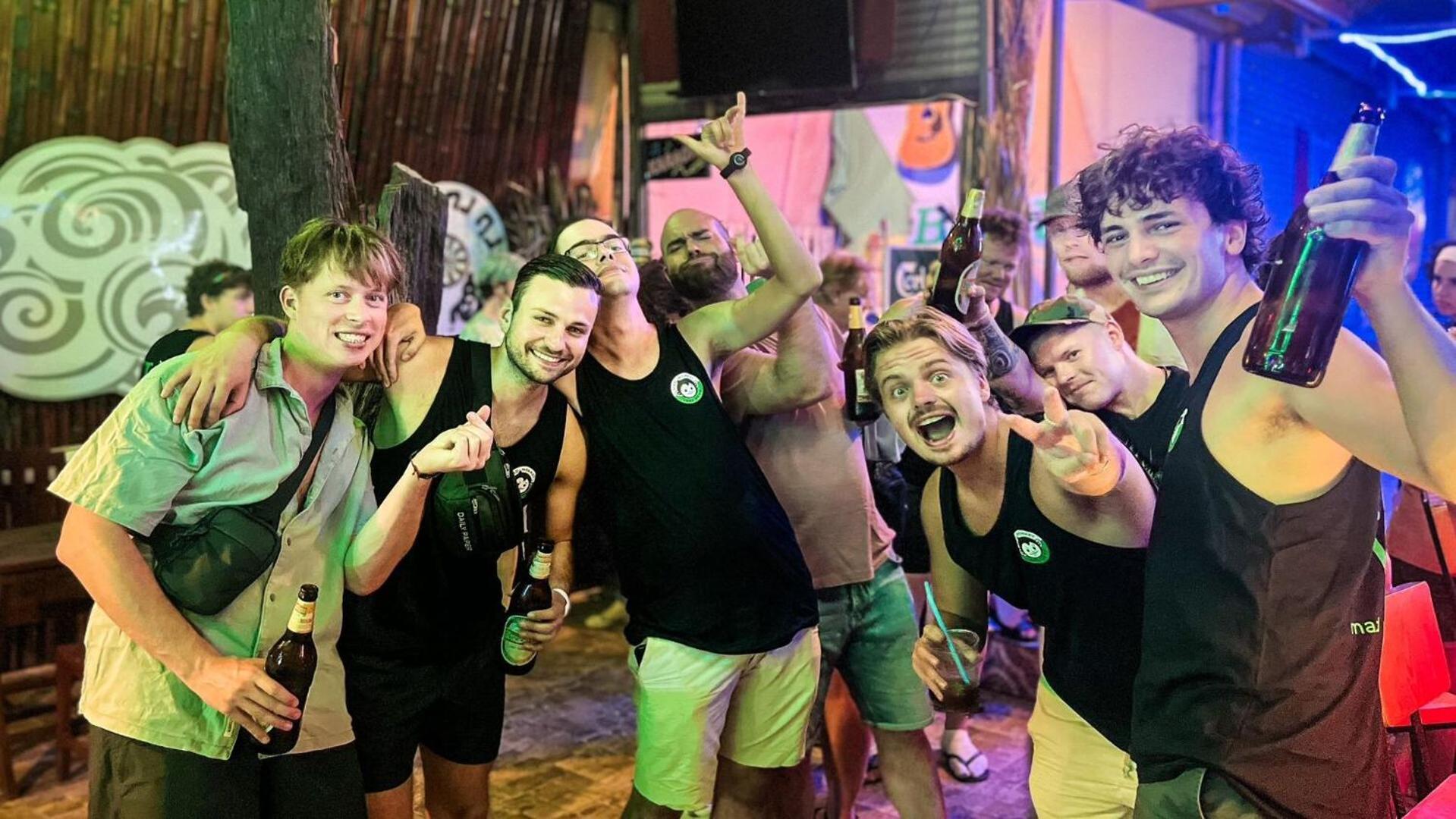 Mad Monkey Vang Vieng Extérieur photo